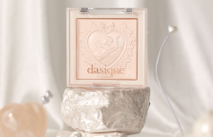 Хайлайтер для лица в бежевом оттенке Dasique Luxe Glow Highlighter #01 Shine Beige